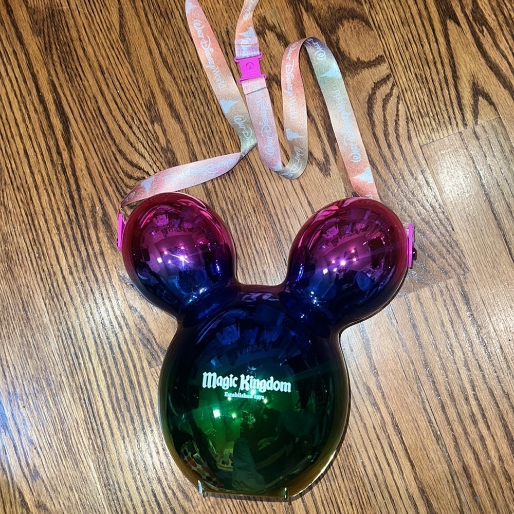 Disney World ombré popcorn bucket 2022 great condition!